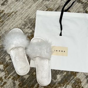 White bridal slippers with feather Bride slippers
